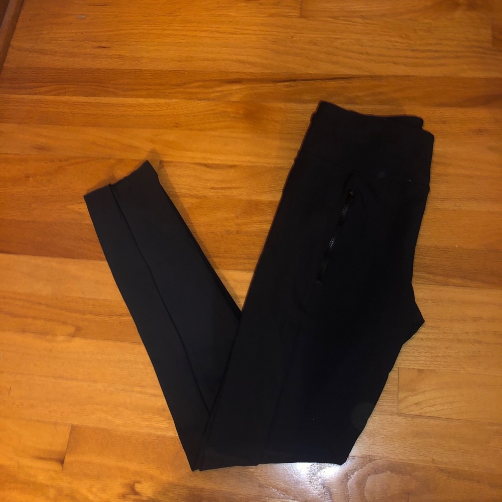 Black leggings